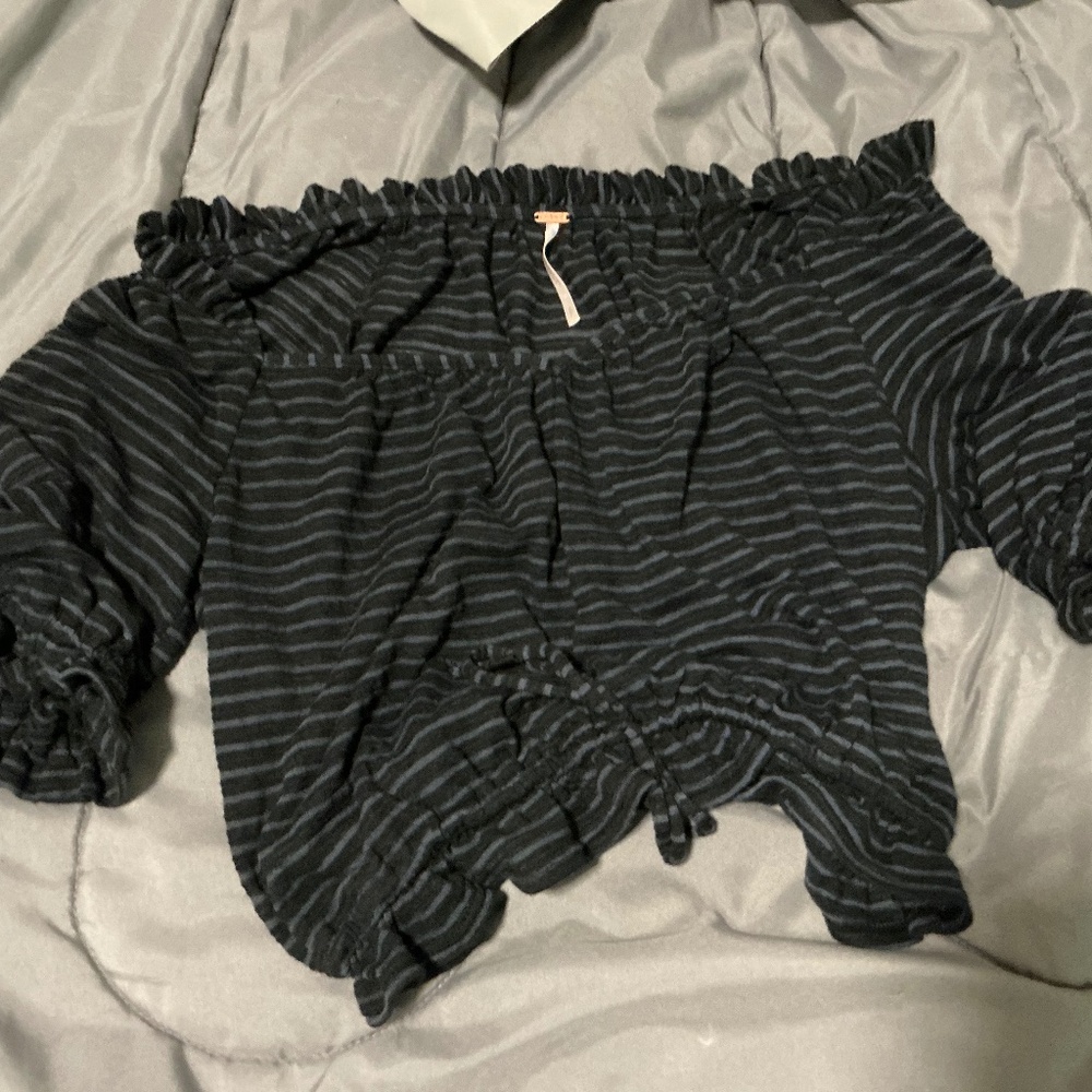 Free People black puffy short sleeves S